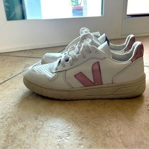 Pink Veja sneakers